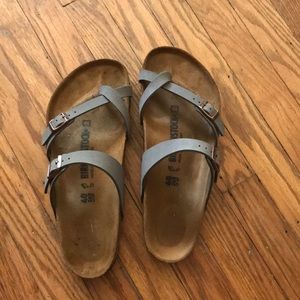 Practically brand new Birkenstocks size 40